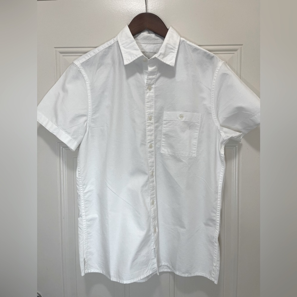 American Eagle Outfitters white button down casual shirt
